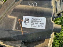 Laden Sie das Bild in den Galerie-Viewer, Frontscheinwerfer Tesla Model 3 1077376-00-C LED Rechts Scheinwerfer Headlight