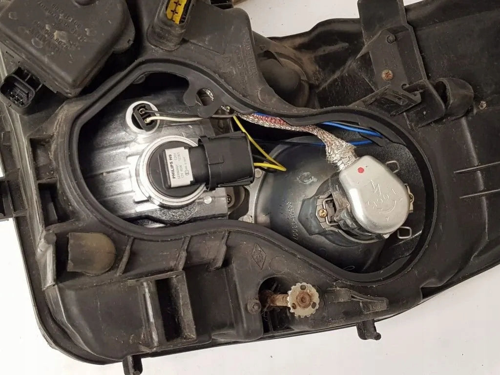 Frontscheinwerfer Renault Vel Satis 8200014358 Rechts Scheinwerfer Headlight SCH9404500250lx