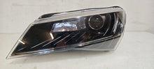 Laden Sie das Bild in den Galerie-Viewer, Frontscheinwerfer Skoda Superb III 3V1941015B Xenon Links Scheinwerfer Headlight