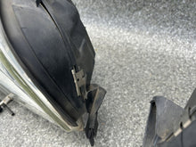 Load image into Gallery viewer, Frontscheinwerfer Volvo S80 I 8620662 8620663 Ein Stück (Rechts oder Links) SCH8254908413pp