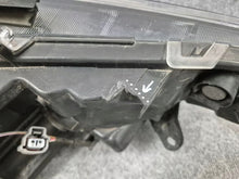 Laden Sie das Bild in den Galerie-Viewer, Frontscheinwerfer Toyota Rav V 4 LED Links Scheinwerfer Headlight SCH5264384814ds