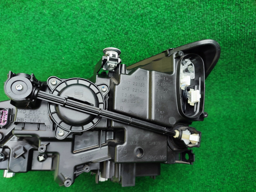 Frontscheinwerfer Seat Leon 5FB941008F LED Rechts Scheinwerfer Headlight