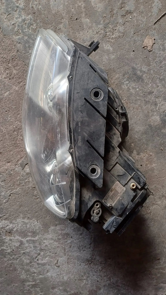 Frontscheinwerfer VW Passat 3C0941751G Vorderseite Scheinwerfer Headlight