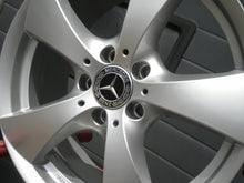 Load image into Gallery viewer, 4x Alufelge 17 Zoll 7.5" 5x112 45ET Glanz Silber 75745112566 Mercedes-Benz W205 FEL1746901339fj