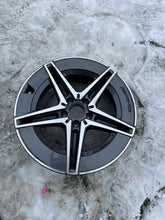 Load image into Gallery viewer, 2x Alufelge 18 Zoll 7.5" 5x112 40ET Glanz Schwarz A2064011700 Mercedes-Benz W206 FEL3886974446he
