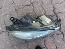 Laden Sie das Bild in den Galerie-Viewer, Frontscheinwerfer Mercedes-Benz W204 A2048203061 Links Scheinwerfer Headlight SCH6437333745sj