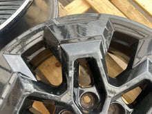Laden Sie das Bild in den Galerie-Viewer, 1x Alufelge 18 Zoll 6x114.3 Nissan Navara D23 Rim Wheel FEL5969670995yb