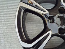 Laden Sie das Bild in den Galerie-Viewer, 1x Alufelge 17 Zoll 7.0" 4x108 38ET Glanz Schwarz 39182183 Opel Corsa F FEL1168774071jb