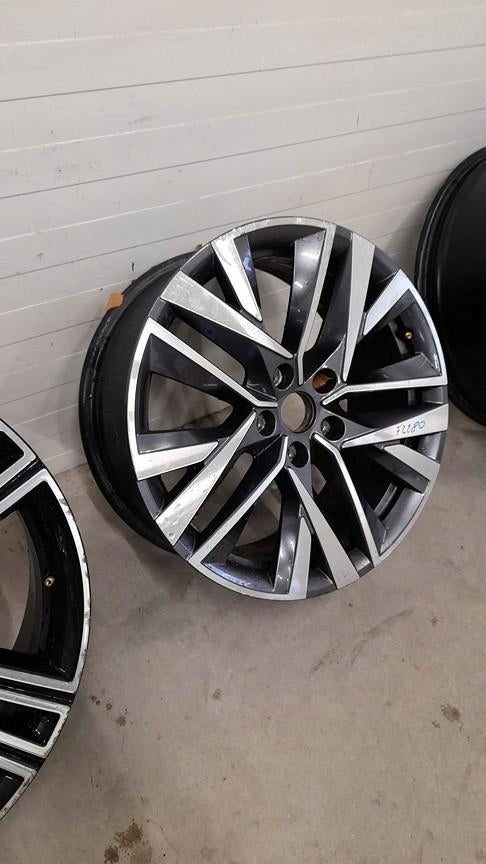 1x Alufelge 18 Zoll 7.5" 5x112 Skoda Octavia Iv Rim Wheel