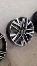 Load image into Gallery viewer, 1x Alufelge 18 Zoll 7.5&quot; 5x112 Skoda Octavia Iv Rim Wheel