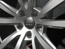 Laden Sie das Bild in den Galerie-Viewer, 4x Alufelge 18 Zoll 8.0" 5x112 29ET Glanz Silber 4N0601025A Audi A8 D5 Rim Wheel FEL8782141646yp