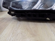 Laden Sie das Bild in den Galerie-Viewer, Frontscheinwerfer BMW 2 Active Tourer 5A42243-08 LED Links Headlight SCH9884696173ir