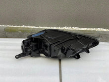 Load image into Gallery viewer, Frontscheinwerfer Volvo V40 32228479 32228478 Ein Stück (Rechts oder Links) SCH5666316854xy