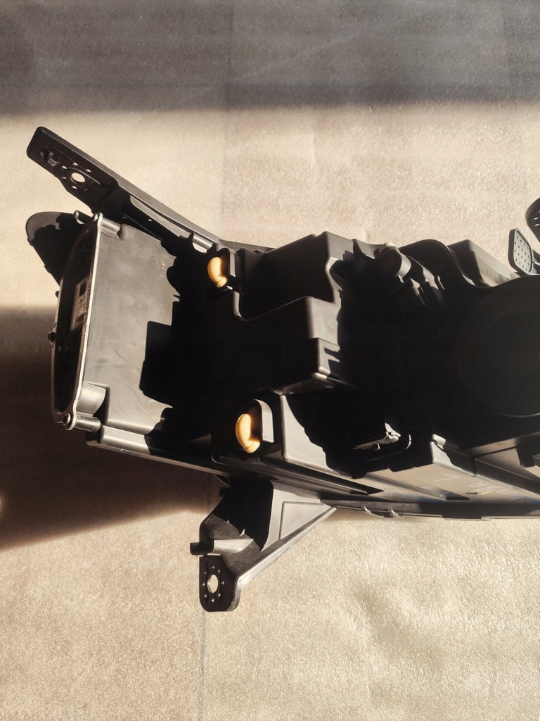 Frontscheinwerfer Dacia Sandero III 260606033R Links Scheinwerfer Headlight SCH3686931430zf
