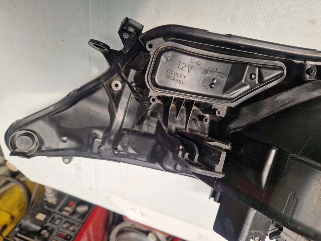 Frontscheinwerfer Toyota IV W0836 Xenon Rechts Scheinwerfer Headlight SCH3810321877jd