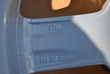 Load image into Gallery viewer, 4x Alufelge 18 Zoll 7.5&quot; 5x112 40ET 601025AM VW Passat Tiguan Phaeton Rim Wheel