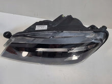 Laden Sie das Bild in den Galerie-Viewer, Frontscheinwerfer Skoda Superb III 3V1941015 Ein Stück (Rechts oder Links)