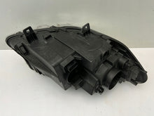 Laden Sie das Bild in den Galerie-Viewer, Frontscheinwerfer Mercedes-Benz Sprinter A9109060000 Links Headlight