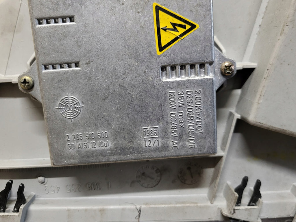 Frontscheinwerfer Mercedes-Benz W203 Rechts Scheinwerfer Headlight SCH4014528246ke