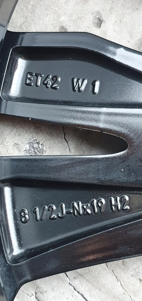 1x Alufelge 19 Zoll 8.5" 5x112 42ET Glanz Schwarz 14B601025AE VW I Rim Wheel FEL6992955684wj