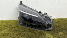Laden Sie das Bild in den Galerie-Viewer, Frontscheinwerfer Toyota Yaris Cross 0D-310 LED Rechts Scheinwerfer Headlight SCH2703565465jv