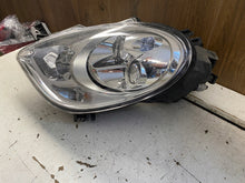 Load image into Gallery viewer, Frontscheinwerfer Mitsubishi I Ein Stück (Rechts oder Links) Headlight