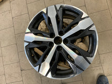 Load image into Gallery viewer, 1x Alufelge 18 Zoll 7.5" 4x108 49ET Glanz Schwarz 9811635077 Peugeot 5008 I FEL3112138111vg
