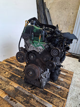 Laden Sie das Bild in den Galerie-Viewer, Motor Hyundai Kia D4HA 2.0 CRDI 135PS Diesel Engine Unkomplett