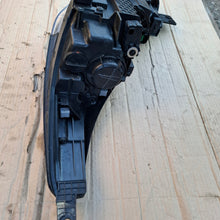 Load image into Gallery viewer, Frontscheinwerfer Kia Sportage IV 92102-F1500 Rechts Scheinwerfer Headlight SCH6241528187ln