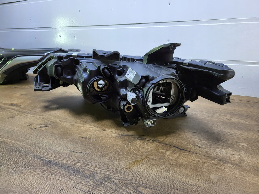 Frontscheinwerfer Mitsubishi Outlander ECM921-22A20 Rechts Headlight