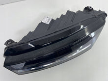 Laden Sie das Bild in den Galerie-Viewer, Frontscheinwerfer Skoda Octavia IV 5E4941015 Links Scheinwerfer Headlight SCH7620497534kp