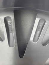 Laden Sie das Bild in den Galerie-Viewer, 1x Alufelge 18 Zoll 8.0" 5x114.3 50ET Glanz Silber 42611-06E50 Toyota Avensis FEL1982342352uf