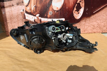 Laden Sie das Bild in den Galerie-Viewer, Frontscheinwerfer BMW 5 E60 E61 7044671-04 Links Scheinwerfer Headlight SCH1433854440rc