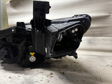Laden Sie das Bild in den Galerie-Viewer, Frontscheinwerfer Cupra Born 10F941008H 48602134519 Full LED Rechts Headlight SCH6344444531uz