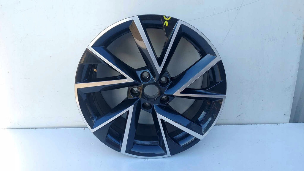 1x Alufelge 18 Zoll 8.0" 5x112 3V0601025 Skoda Superb Iii Rim Wheel