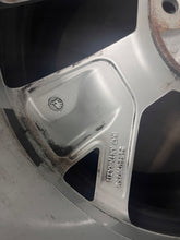 Laden Sie das Bild in den Galerie-Viewer, 1x Alufelge 19 Zoll 7.0" 5x112 43ET 565601025 Skoda Superb Kodiaq Rim Wheel FEL7927071109ol