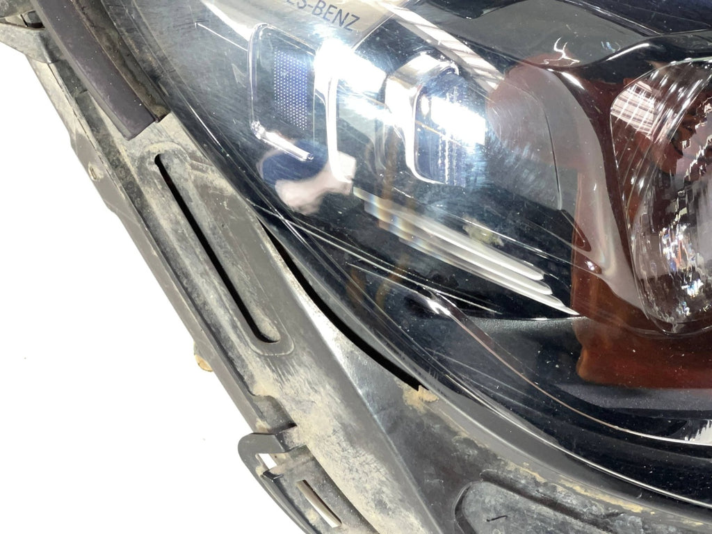 Frontscheinwerfer Mercedes-Benz W213 A2139066810 LED Rechts Headlight SCH6766266110we