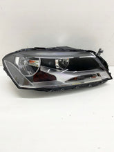 Laden Sie das Bild in den Galerie-Viewer, Frontscheinwerfer VW Passat B7 90010126 Rechts Scheinwerfer Headlight SCH9231601816fh