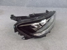 Laden Sie das Bild in den Galerie-Viewer, Frontscheinwerfer VW Passat 3G1941036P Full LED Rechts Scheinwerfer Headlight