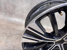 Laden Sie das Bild in den Galerie-Viewer, 1x Alufelge 18 Zoll 7.0" 5x114.3 38ET Glanz 4250F789 Mitsubishi Eclipse Cross I FEL2491332120bp