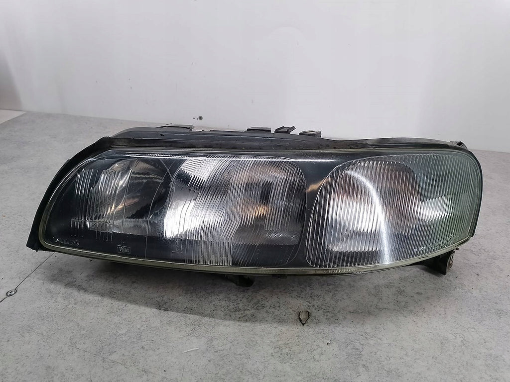 Frontscheinwerfer Volvo V70 II 89006878 Links Scheinwerfer Headlight SCH9646981842wj