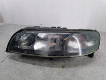 Load image into Gallery viewer, Frontscheinwerfer Volvo V70 II 89006878 Links Scheinwerfer Headlight SCH9646981842wj