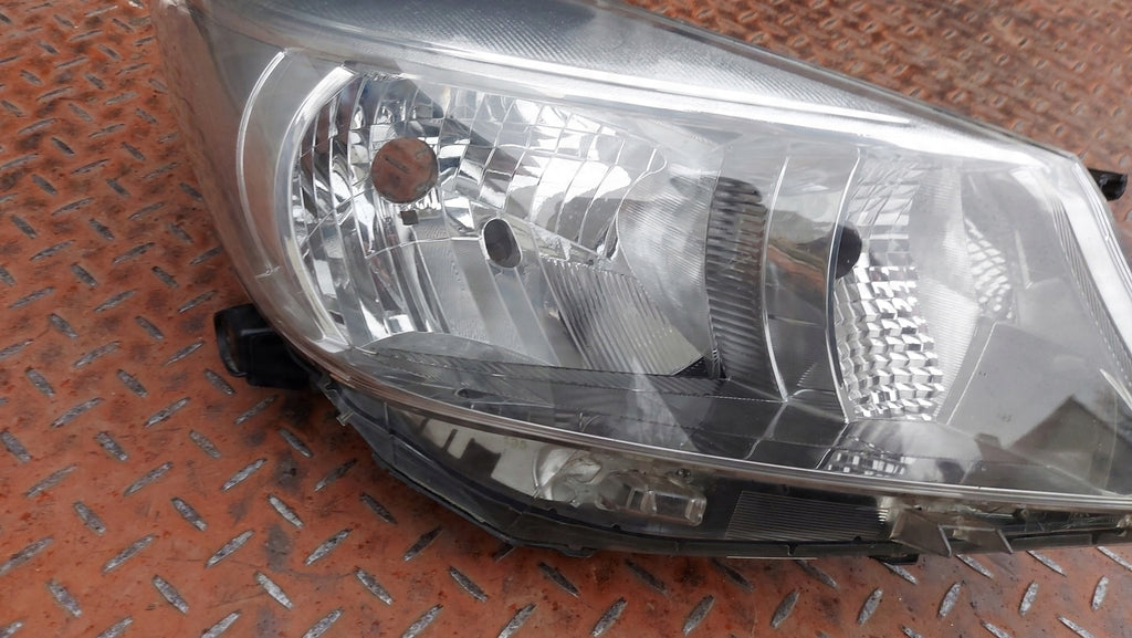 Frontscheinwerfer Toyota Yaris LED Rechts Scheinwerfer Headlight