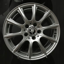 Laden Sie das Bild in den Galerie-Viewer, 4x Alufelge 16 Zoll 6.5" 5x112 38ET A2054012400 Mercedes-Benz Superb III Octavia FEL5842620726qa