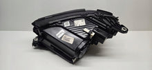 Laden Sie das Bild in den Galerie-Viewer, Frontscheinwerfer Mercedes-Benz W213 A2139068409 LED Rechts Headlight SCH8933065003ni