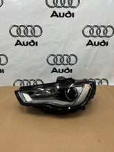 Laden Sie das Bild in den Galerie-Viewer, Frontscheinwerfer Audi A3 8V0941005C Xenon Links Scheinwerfer Headlight