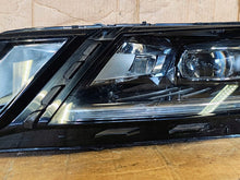 Load image into Gallery viewer, Frontscheinwerfer Skoda Octavia III 5E1941015F LED Ein Stück (Rechts oder Links) SCH2722995017dv