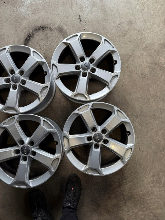 4x Alufelge 17 Zoll 7.0" 5x112 45ET 81A0714978Z8 Audi Rim Wheel FEL8162116048ad