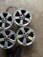 Laden Sie das Bild in den Galerie-Viewer, 4x Alufelge 17 Zoll 7.0" 5x112 45ET 81A0714978Z8 Audi Rim Wheel FEL8162116048ad