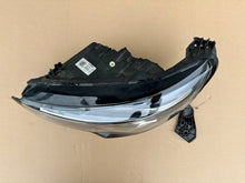 Laden Sie das Bild in den Galerie-Viewer, Frontscheinwerfer Opel Corsa F 39162648 354261827 Links Scheinwerfer Headlight SCH5647909936lw